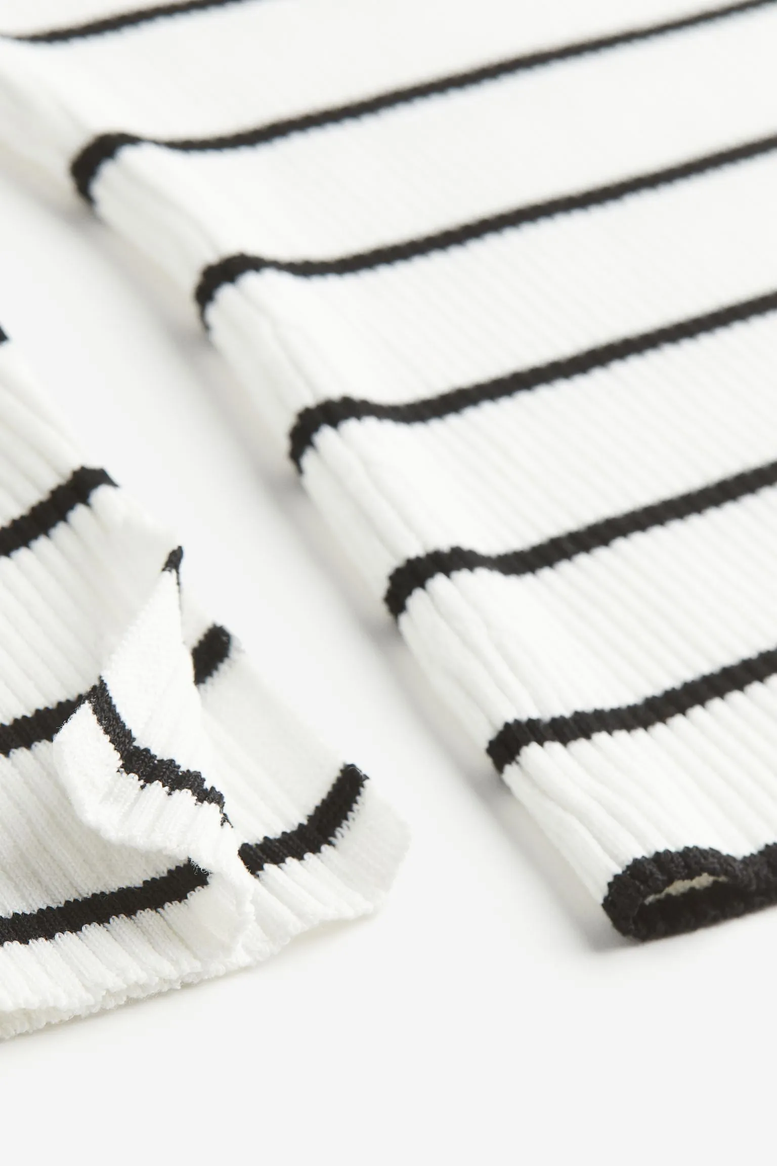 Long sleeve H&M Square-neck Rib-knit, white/black