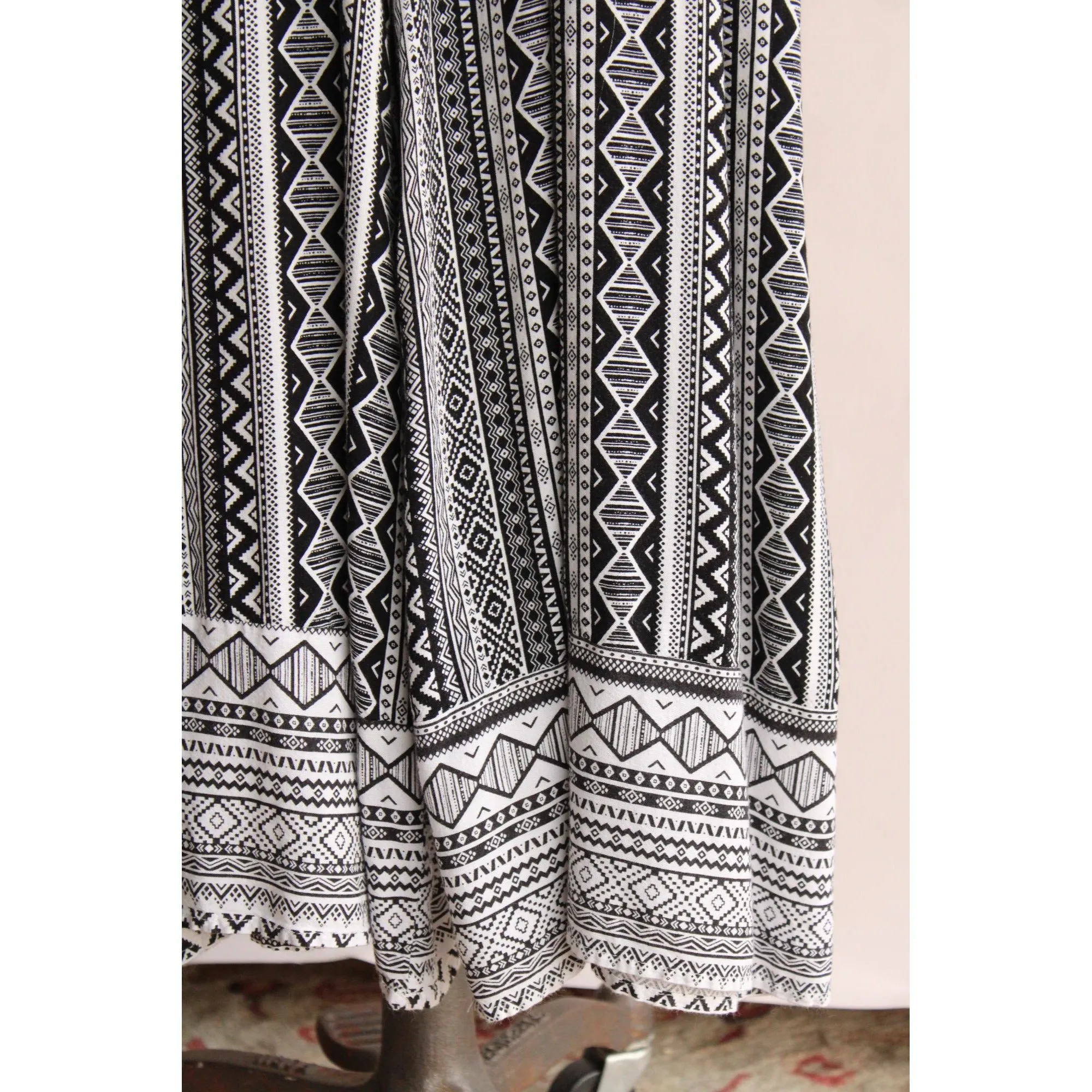 Millibon Womens Jumpsuit, Size L, Black and White, Pockets, Wide Legs, Stretchy Top