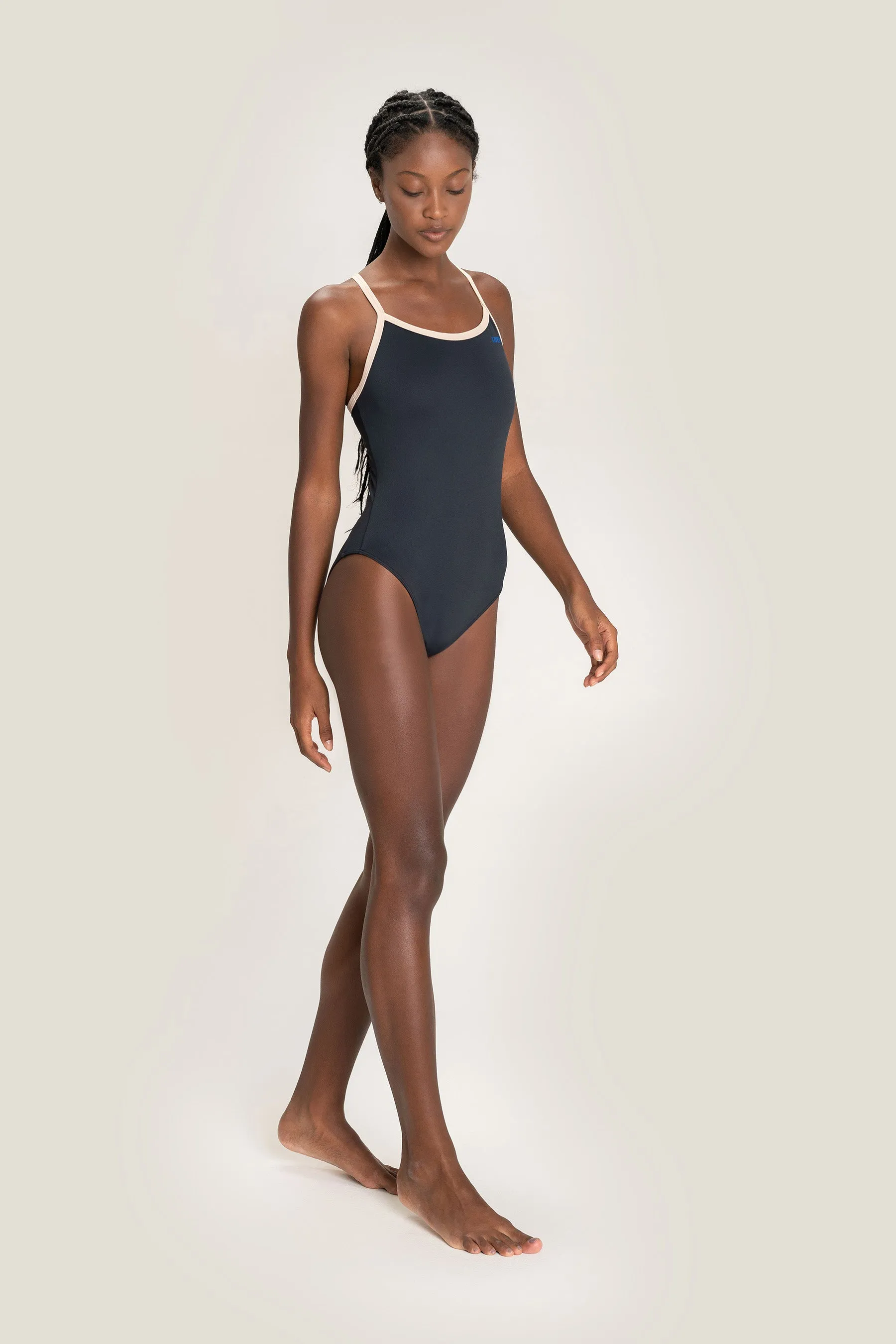 Paola Carrijo One Piece