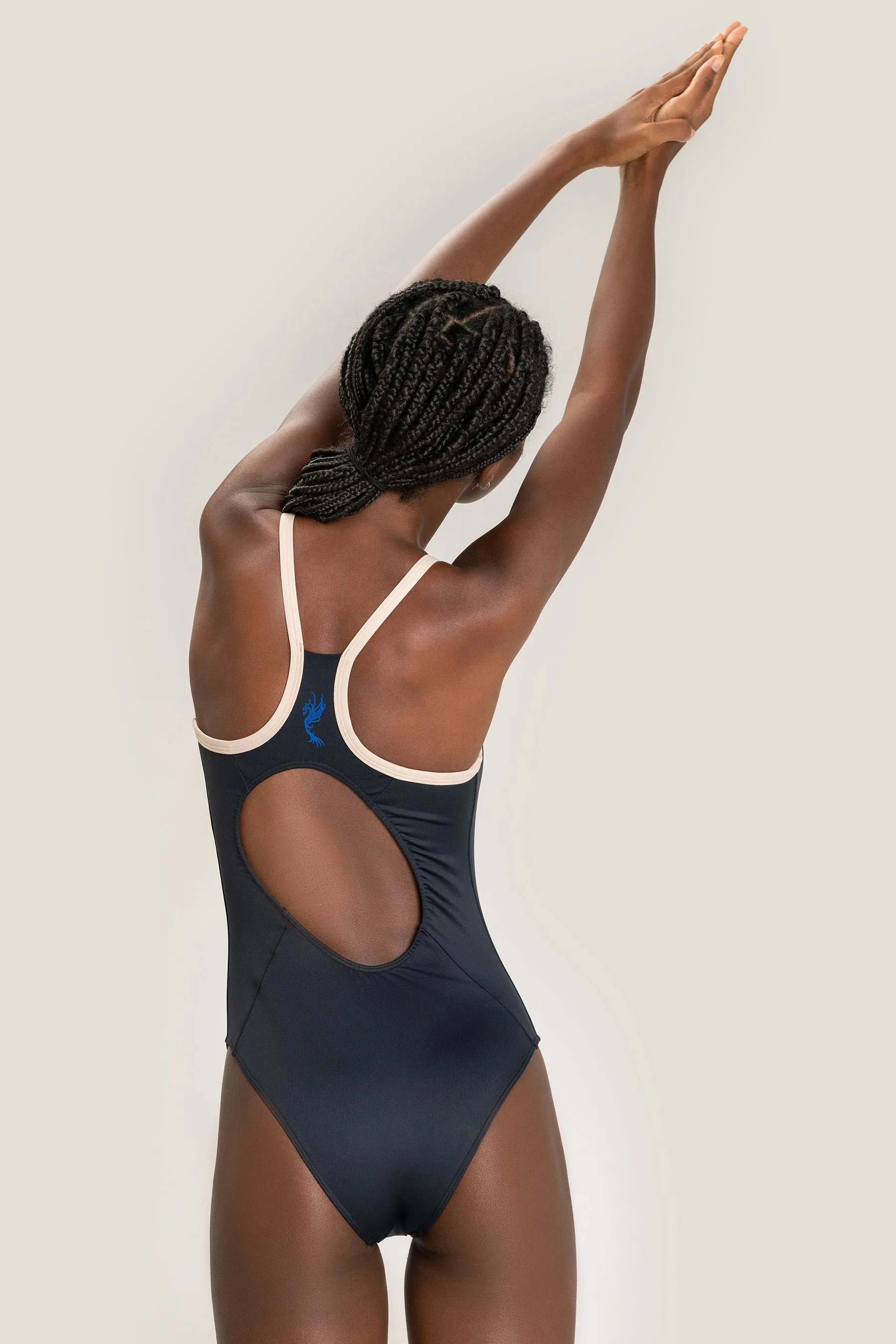 Paola Carrijo One Piece