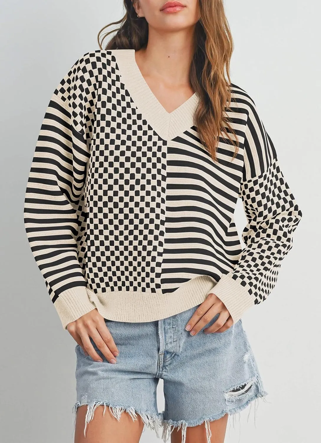 Saodimallsu Womens Checkered Striped Sweater V Neck Long Sleeve 2024 Fall Trendy Loose Knit Cozy Pullover Tops